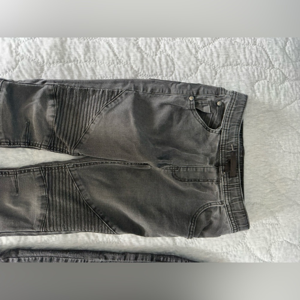 2 pairs of boys denim pants